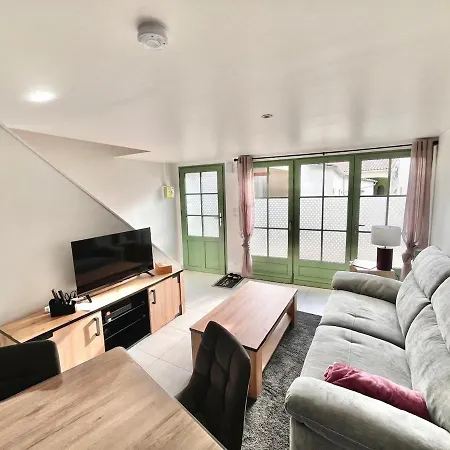 ô Volets Verts, House 70 M 2, Sleeps 6 Pouzauges