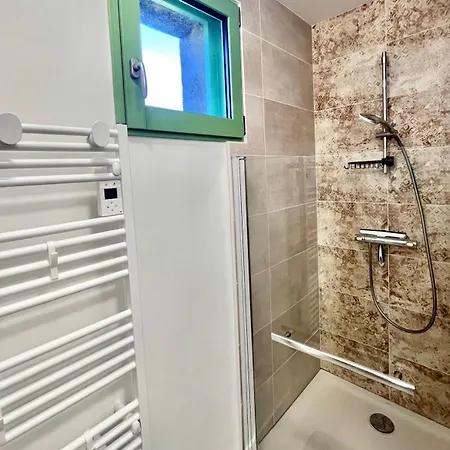 ô Volets Verts, House 70 M 2, Sleeps 6 Pouzauges