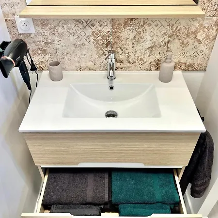 Hébergement de vacances ô Volets Verts, House 70 M 2, Sleeps 6 *