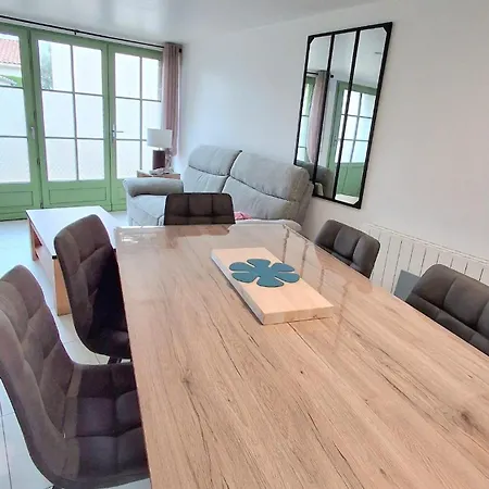 ô Volets Verts, House 70 M 2, Sleeps 6 Hébergement de vacances Pouzauges
