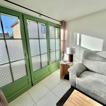 ô Volets Verts, House 70 M 2, Sleeps 6 Pouzauges