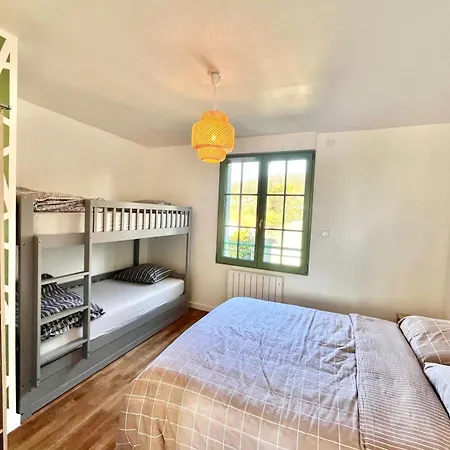Hébergement de vacances ô Volets Verts, House 70 M 2, Sleeps 6 Pouzauges